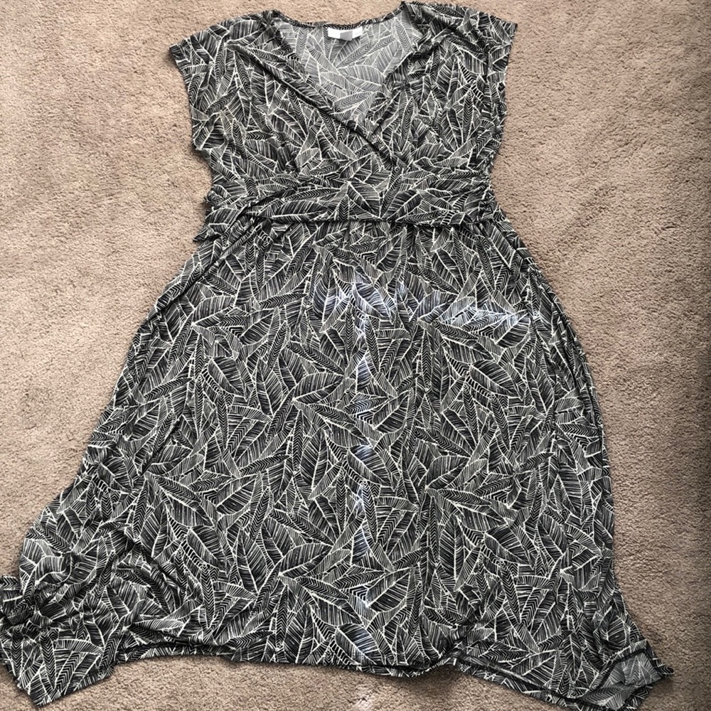 Motherhood Maternity Dress size L nursing